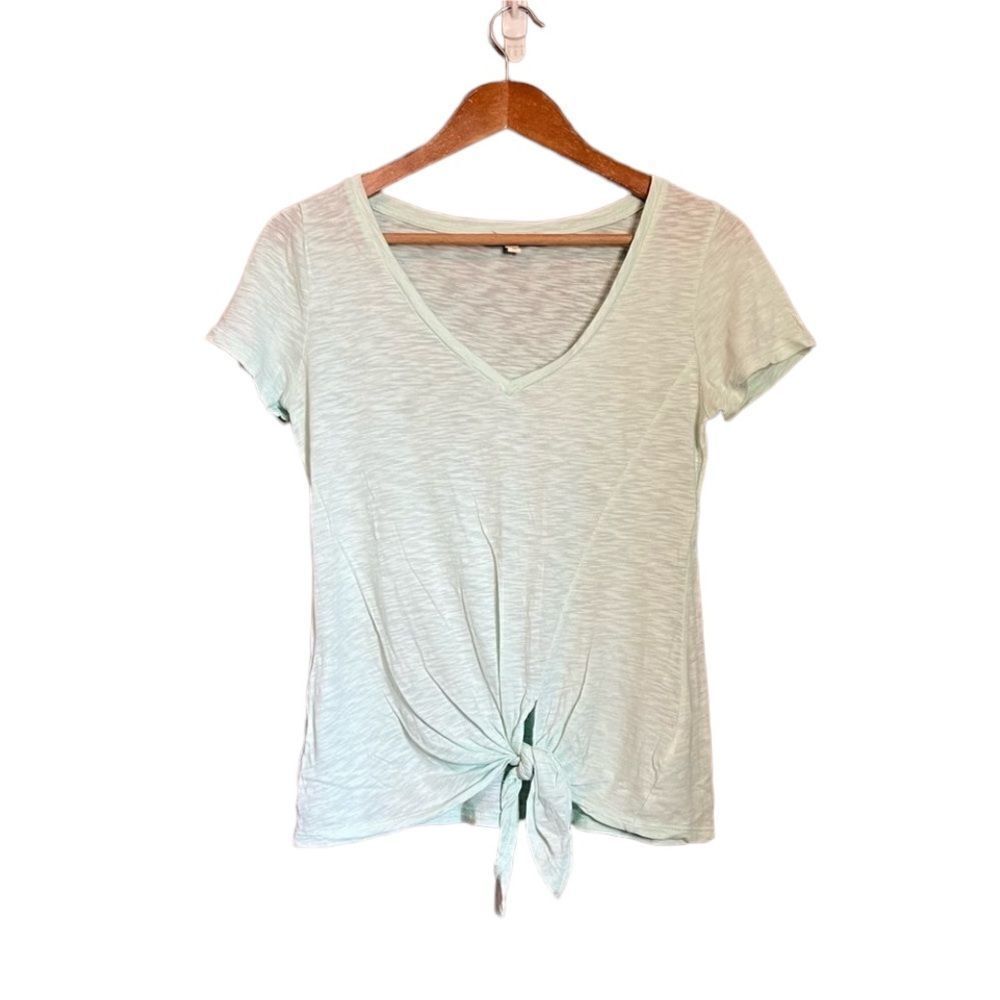3 for $30! Express knit v neck t shirt
